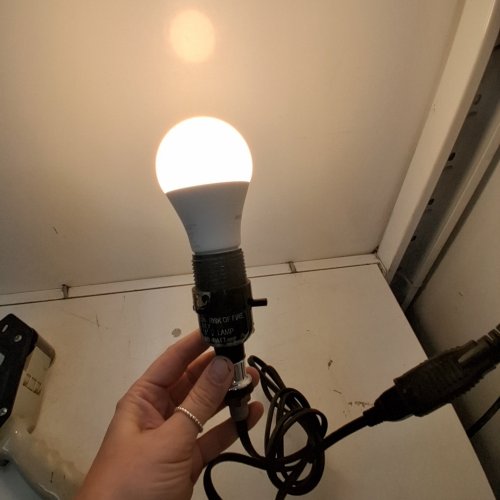 MERKURY INNOVATIONS A19 SMART LIGHT BULB, 60W DIMMABLE WHITE LED, REQUIRES 2.4GHZ WIFI image 2