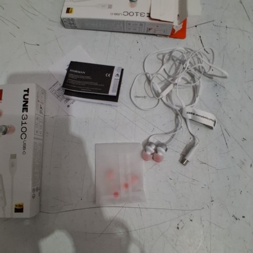 JBL TUNE 310C WIRED HI-RES EARBUDS WITH TANGLE FREE CABLE AND 3 BUTTON REMOTE - USB-C - WHITE (MODEL: VIPRB-T310C) image 2