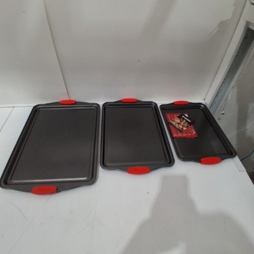 3PC BAKKEN SWISS NON-STICK BAKEWARE SET - 13"/15"/18" - DARK GRAY AND RED (STYLE: BKB3SPS3) image 3