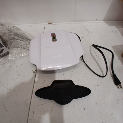 STARFRIT STARFRIT GRILL AND PANINI PRESS WITH CERAMIC COATING - WHITE (MODEL: 024506) image 3