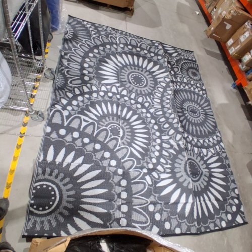 SANTEX REVERSIBLE OUTDOOR/INDOOR PLASTIC STRAW WATERPROOF AREA RUGS - 8FT X 10FT - BLACK/WHITE image 2