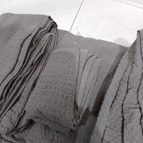 THRESHOLD QUALITY & DESIGN WASHED WAFFLE WEAVE DUVET COVER - TWIN XL - GREY image 4