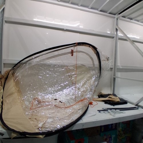 VEVOR CLEAR BUBBLE POP UP SPORTS TENT FOR 2 - 4 PERSONS - 63" X 63" - BEIGE (MODEL:121083) image 2