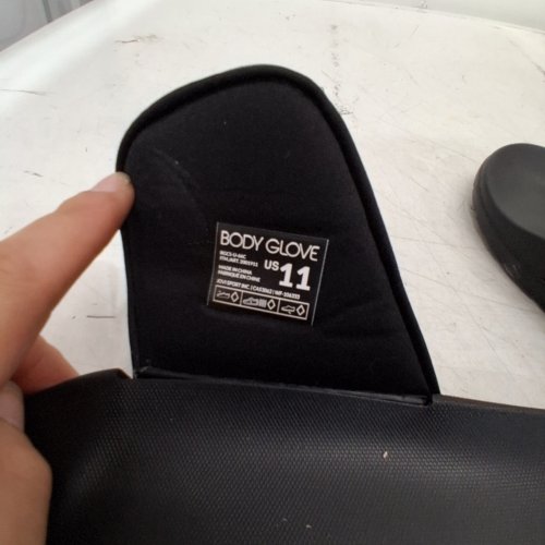 UNISEX BODY GLOVE COMFORT SLIDE SANDALS - SIZE 11 - BLACK (ITEM: 2001911) image 5