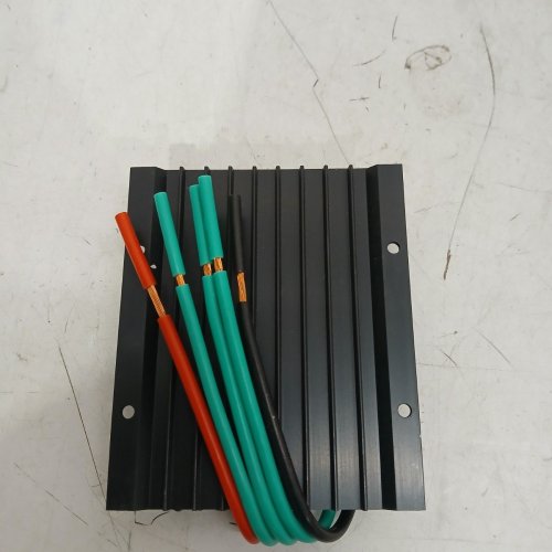 WATERPROOF WIND TURBINE GENERATOR CONTROLLER - 12 V/24 V, 300W/600W, IP67 - BLACK (MODEL: FW12/24) image 3