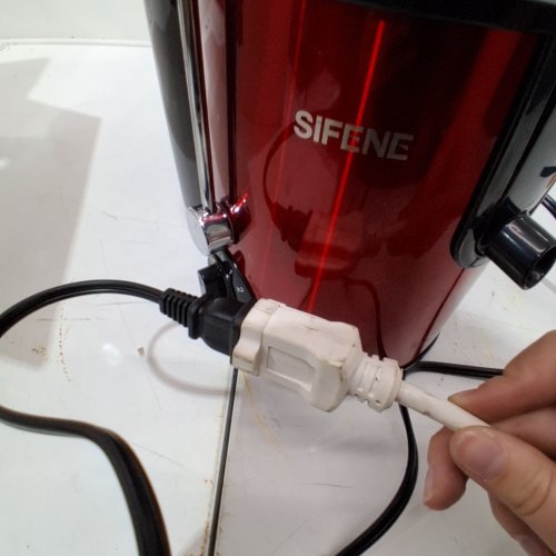 SIFENE JUICER MACHINES BIG MOUTH CENTRIFUGAL JUICER - 400W - RED (MODEL: AMR516) image 2