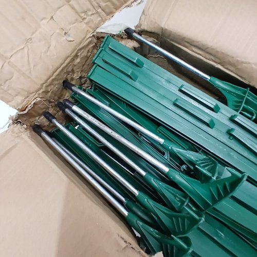 50PK STEP IN FENCE POSTS FOR WIRE FENCING OR ELECTRIC FENCE - 48" - GREEN image 3