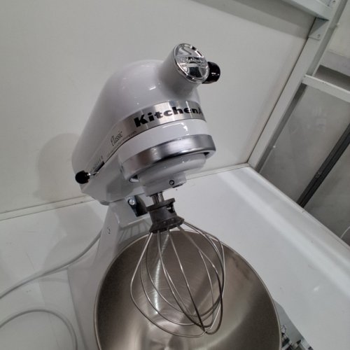 KITCHENAID CLASSIC SERIES 4.5-QUART TILT-HEAD STAND MIXER - WHITE (STYLE: K45SSWH) image 3