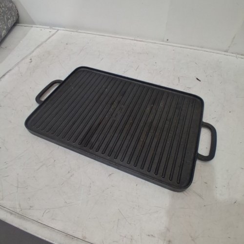 BOBBY FLAY X GREENPAN REVERSIBLE CAST IRON GRILL GRIDDLE - 16.75" X 11.4" - (MODEL: 1995033) image 2