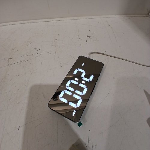 MULTIFUNCTION LED DIGITAL ALARM CLOCK image 2
