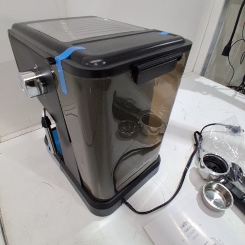 BLUEBOW COFFEE/ESPRESSO MACHINE WITH MILK FROTHER STEAM WAND- 120 V 1050W - BLACK (MODEL: CM3160) image 7