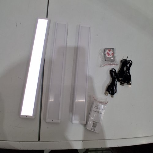 3PK INFINITY X1 REMOTE CONTROL RECHARGABLE MOTION ACTIVATED WIRELESS UNDERCABINET LIGHTS WITH MAGNETIC MOUNTING - 200LM - WHITE (MODEL: 1938108) image 4