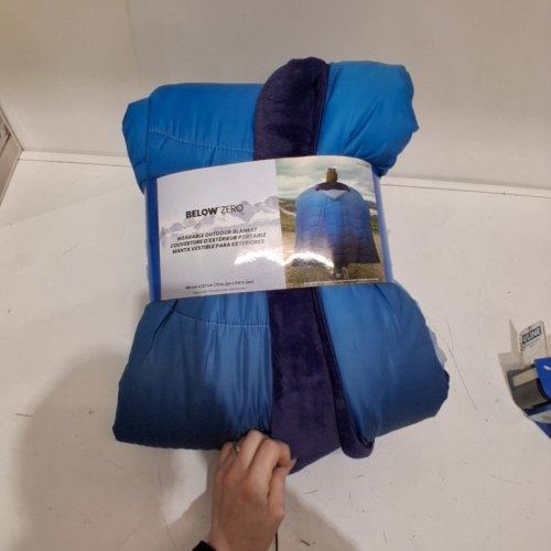 BELOW ZERO WEARABLE OUTDOOR BLANKET WITH HOOD - 72" X 54" - BLUE - (MODEL: 1796292) image 3