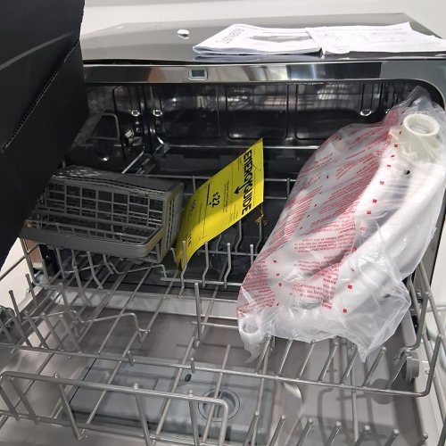 COMFEE PORTABLE COUNTERTOP DISHWASHER WITH 8 WASHING PROGRAMS - BLACK - (MODEL: CDC22P1BBB) image 6