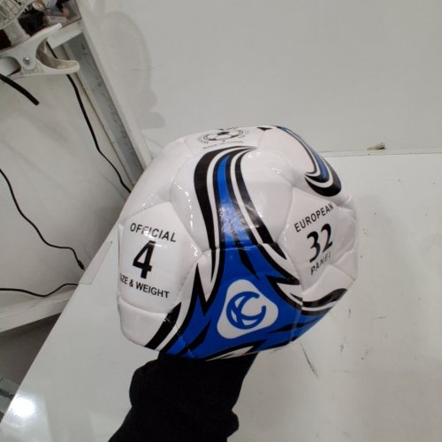 32 PANEL CONSTRUCTION SOCCER BALL - SIZE 4 - WHITE / BLUE / BLACK image 2