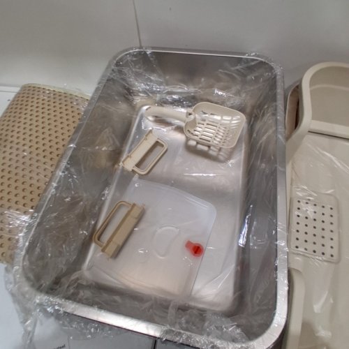 FZGHOME ENCLOSED STAINLESS STEEL LITTER BOX WITH LID, PAD, AND SCOOP - EXTRA LARGE - BEIGE (MODEL: T144) image 3