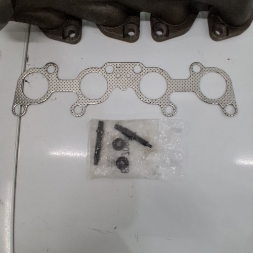 DORMAN EXHAUST MANIFOLD WITH GASKET COMPATIBLE WITH SELECT FORD AND LINCOLN MODELS (MODEL: 674-998) image 4