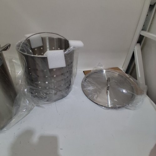 STAINLESS STEEL COMMERCIAL STOCKPOT WITH METAL STRAINER - 42 QT - STEEL (MODEL: SP42QT354006S) image 4