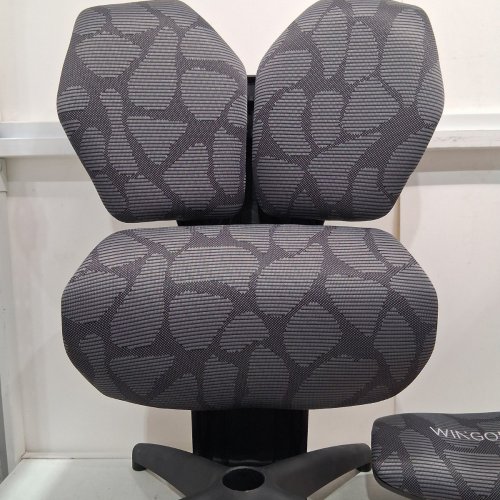 WINGOMART ERGONOMIC GAMING CHAIR WITH ADJUSTABLE LUMBAR SUPPORT & 3D ARMRESTS - 400LBS MAX/CAP - DARK GREY/RED (MODEL: WME04LBR) image 3