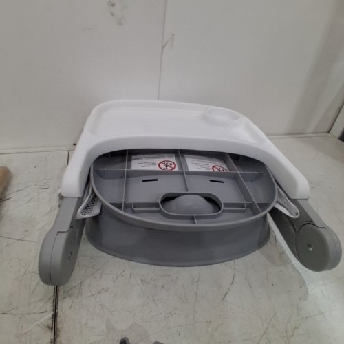 ZEBRATER PORTABLE FOLDABLE BABY HIGHCHAIR/DINING SEAT WITH 5-POINT HARNESS, ADJUSTABLE FOOD TRAY, FOOTREST & BIBS - 40LBS CAPACITY - WHITE/GREY/NATURAL WOOD (MODEL: HA-036S) image 4