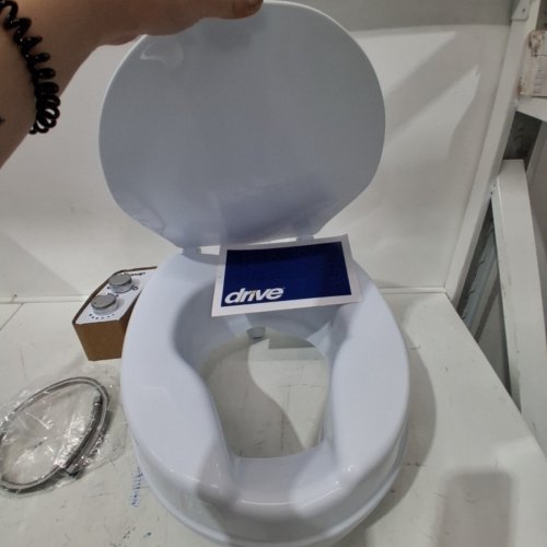 PRESERVETECH BY DRIVE MEDICAL RAISED TOILET SEAT WITH BUILT-IN BIDET - FITS STANDARD & ELONGATED TOILETS - 400LBS CAPACITY - 4" RAISE - WHITE (MODEL: RTL12C005-WH) image 3
