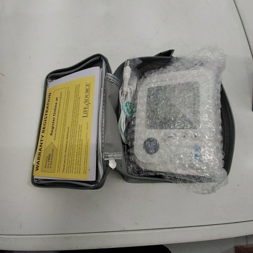 A&D MEDICAL LIFESOURCE BLOOD PRESSURE MONITOR - LARGE - BLUE/WHITE - (MODEL:UA-767FAM) image 2