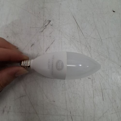 GREAT VALUE SMART FULL-COLOR WIFI B12 LIGTHT BULB - POWERED BY WIZ - 40W - 315LM - 2700K TO 6500K / RBG - WHITE image 2