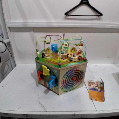 BATTAT CURIOCITY WOODEN ACTITVITY CUBE - MULTICOLOURED image 3