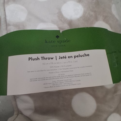 KATE SPADE PLUSH THROW BLANKET - 60" X 70" - BEIGE/WHITE (MODEL : 1859162) image 4