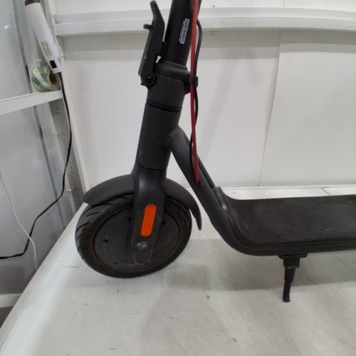 NAVEE V40I ELECTRIC SCOOTER FOR ADULTS/TEENS - 40KM RANGE - 32KM/H TOP SPEED - 700W - GREY (MODEL: V40I-U) image 8
