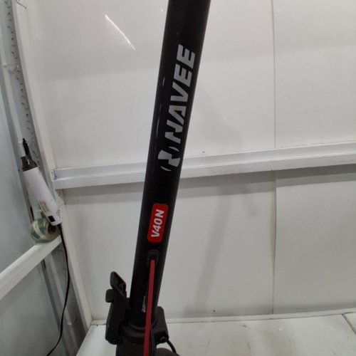 NAVEE V40I ELECTRIC SCOOTER FOR ADULTS/TEENS - 40KM RANGE - 32KM/H TOP SPEED - 700W - GREY (MODEL: V40I-U) image 9