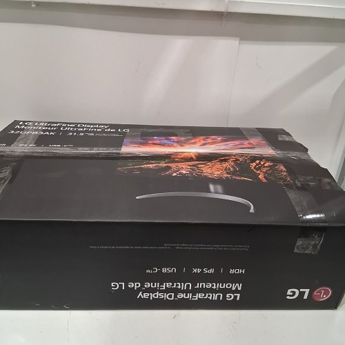 LG UHD 4K ULTRAFINE MONITOR DISPLAY WITH USB TYPE-C CONNECTIONS - 31.5" - WHITE -(MODEL: 32UP83AK-W) image 6