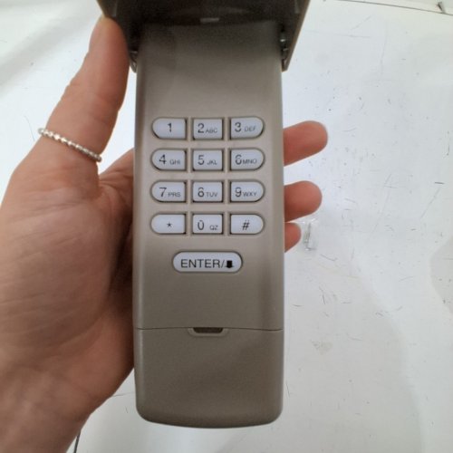 UNIVERSAL GARAGE DOOR KEYPAD WIRELESS - GREY image 3