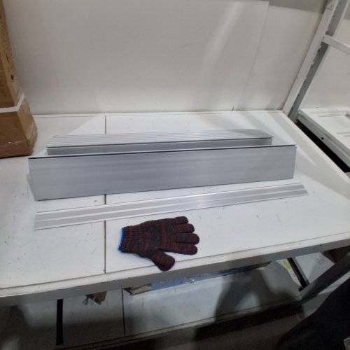 VEVOR THRESHOLD RAMP WITH 800LB LOAD CAPACITY - 2'' RISE - 34'' X 12'' (MODEL: LYIMV0) image 2