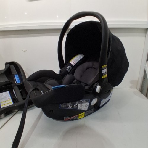 GRACO SNUGRIDE 35 LITE LX INFANT CAR SEAT - 4-35LBS CAPACITY - GOTHAM FASHION BLACK/GREY (MODEL: 2143034) image 3