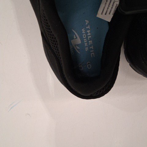 WOMEN'S ATHLETIC WORKS WATER SHOES - 5/6 - BLACK/BLUE image 3