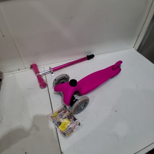 DADDYCHILD 3-WHEEL KICK SCOOTER FOR KIDS 4 HEIGHT ADJUSTMENT - 25.5" TO 33" - PINK - S909 image 2