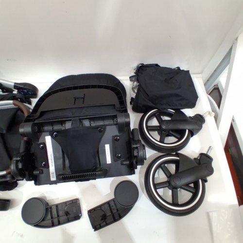 CYBEX GOLD GAZELLE S MODULAR STROLLER WITH SHOPPING BASKET - 50LB SEAT MAX LOAD - BLACK /SILVER (MODEL: 522004813) image 7
