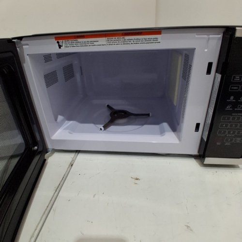 CHEFMAN COUNTERTOP MICROWAVE OVEN - 31 L (1.1 CU. FT) -STAINLESS STEEL (MODEL: RJ55-SS-11-CK-CA) image 4