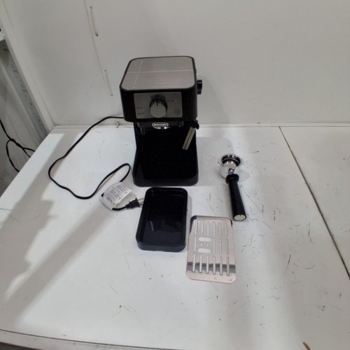DELONGHI STILOSA ESPRESSO AND CAPPUCCINO MAKER - BLACK/STAINLESS STEEL - (EC260BK) image 3
