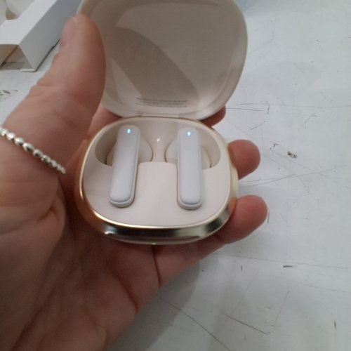 ONN HUSHBYTE NOISE CANCELLING WIRELESS EARBUDS - WHITE image 2