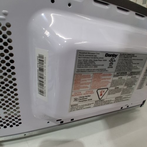 DANBY COUNTERTOP MICROWAVE OVEN - 0.7 CU/FT - BLACK ( MODEL- DBMW0721BBB) image 4
