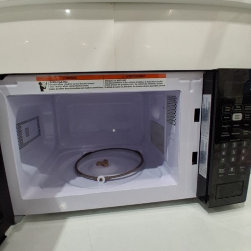DANBY COUNTERTOP MICROWAVE OVEN - 0.7 CU/FT - BLACK ( MODEL- DBMW0721BBB) image 10