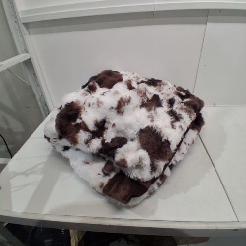 SOFT FAUX RABBIT FUR THROW BLANKET - 90" X 90" - BROWN / WHITE image 4