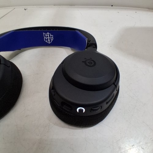 STEELSERIES ARCTIS NOVA 3P WIRELESS MULTI-PLATFORM BLUETOOTH GAMING HEADSET - BLACK image 2