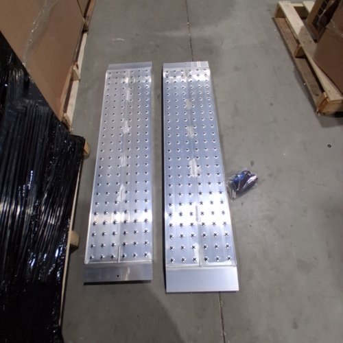 HEAVY DUTY ALUMINUM TRAILER RAMPS WITH ANTI SLIP PLATES - 55" X 12" - SILVER - (MODEL: HXQCPD2J55*12) image 3