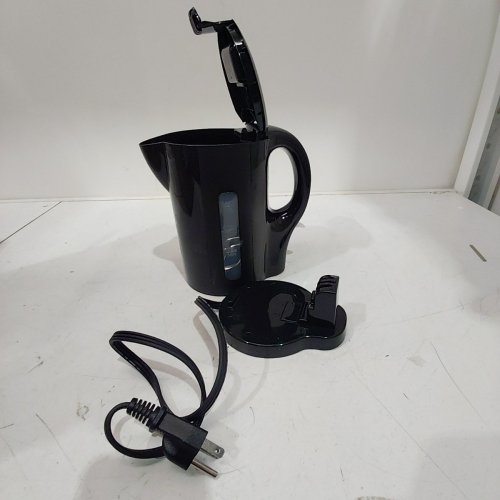 MAINSTAYS PLASTIC ELECTRIC COUNTERTOP KETTLE - 1L - BLACK - (MODEL: WJK836) image 3