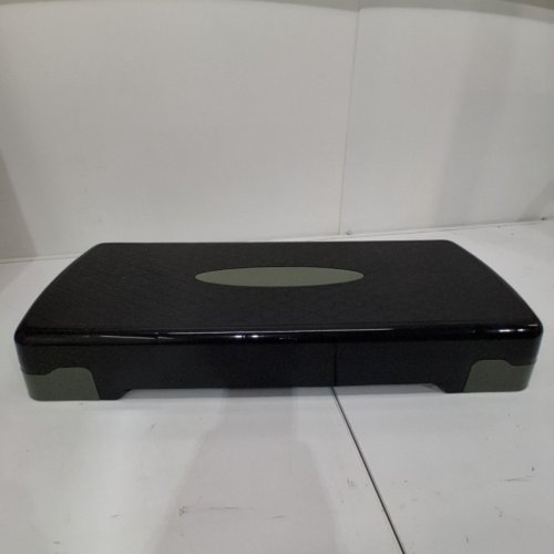 AMAZON BASICS AEROBIC EXERCISE STEP PLATFORM - 27" X 11" X 6" - BLACK/GREY image 2