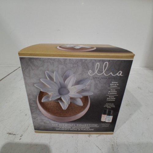 ELLIA CALM WATERS PORCELAIN AROMATHERAPY DIFFUSER SET WITH ESSENTIAL OILS - 15 ML - PINK AND WHITE (MODEL:ARM-P240PK-EO10) image 2