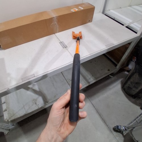 GUTSTER ROUND HANDLED DEMOLITION BAR, FLOORING/TILE REMOVAL TOOL, 48" (ORANGE) image 4